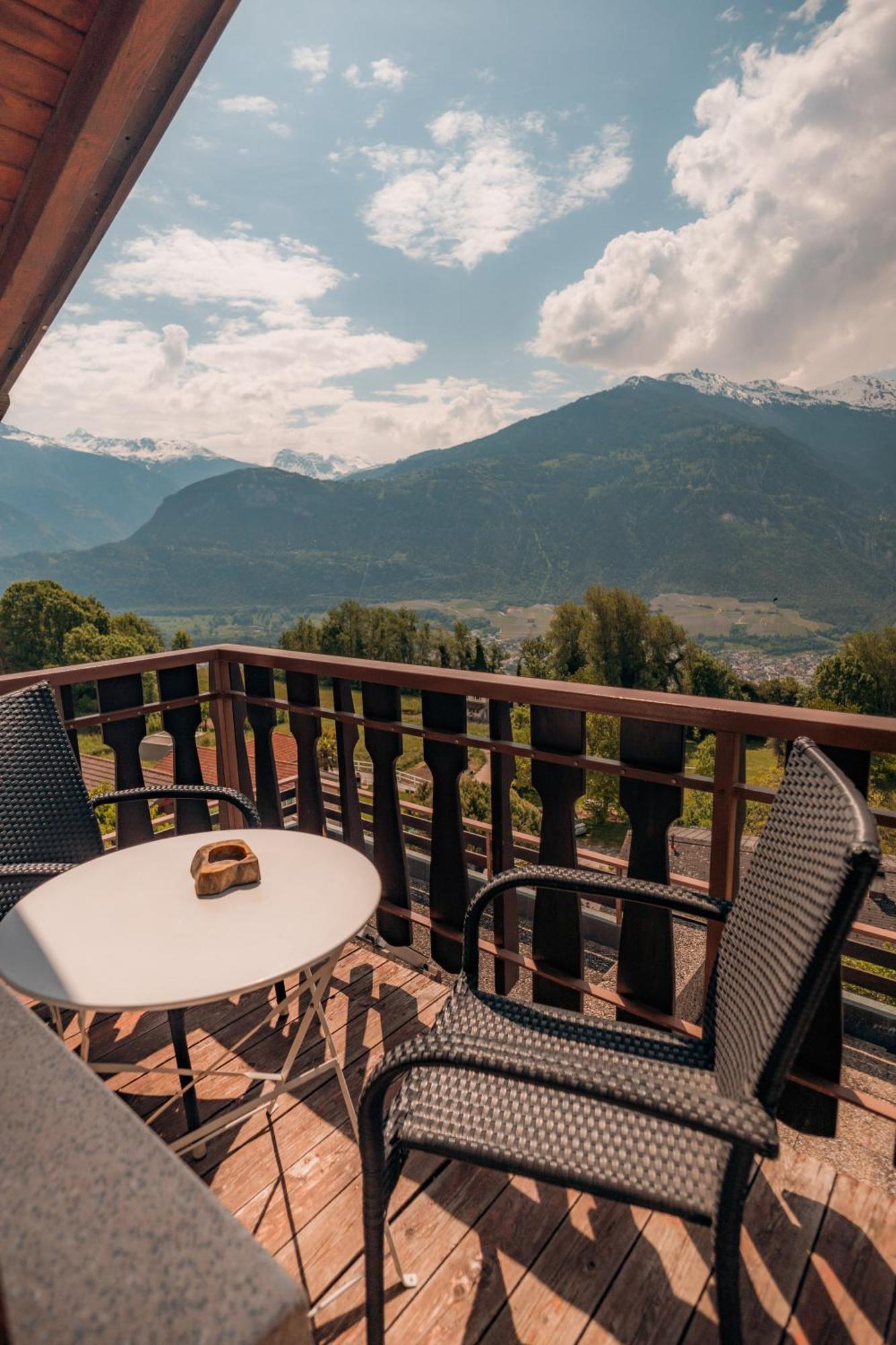 Relais Fleuri Hotel Chermignon-d'en Bas Luaran gambar