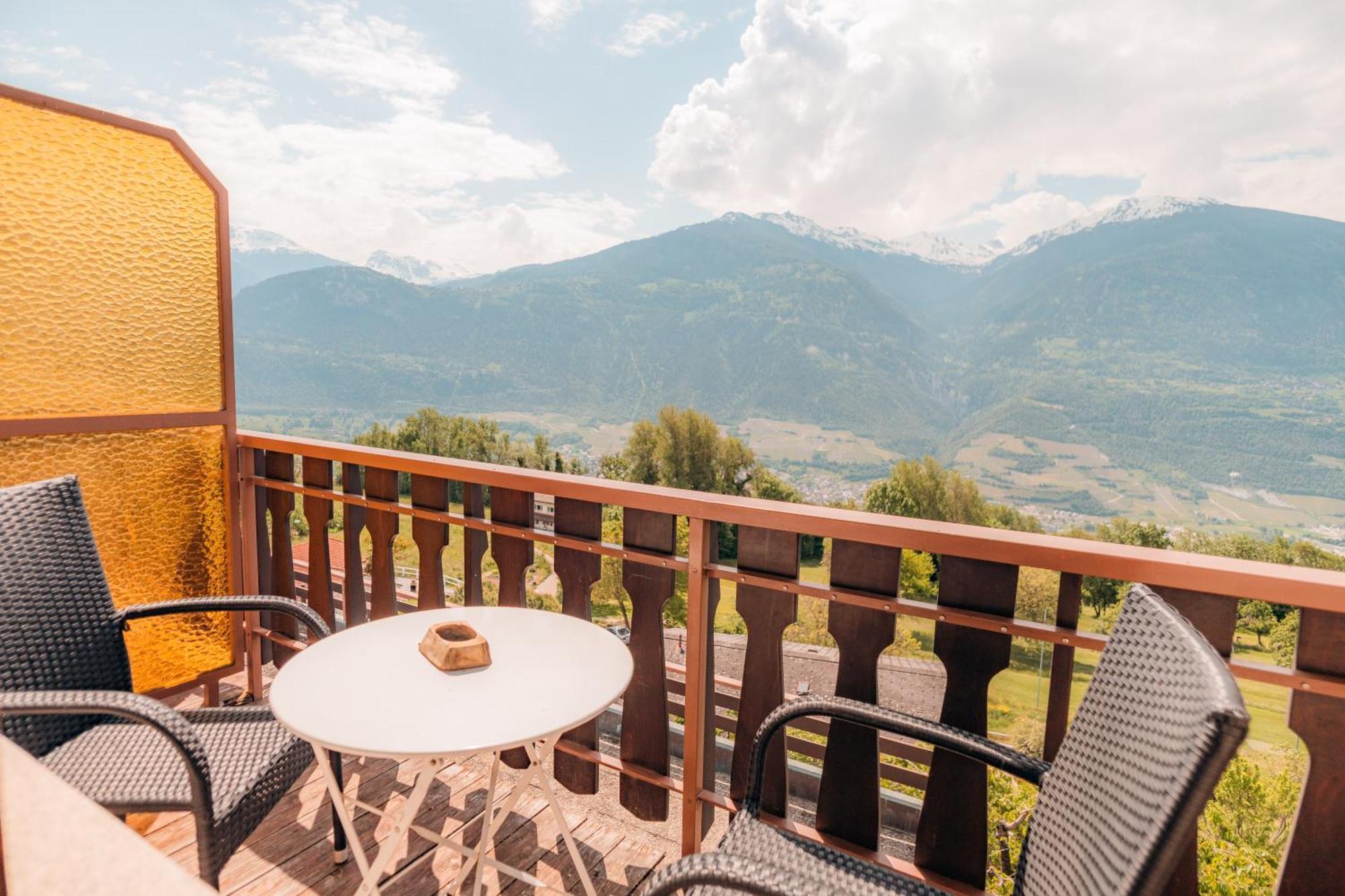 Relais Fleuri Hotel Chermignon-d'en Bas Luaran gambar